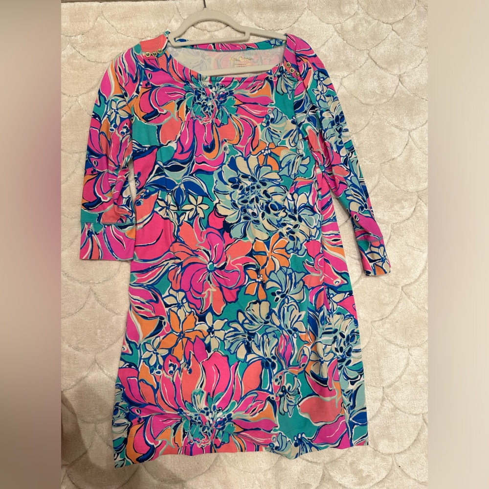 Lilly Pulitzer medium upf dress with gold buttons like new